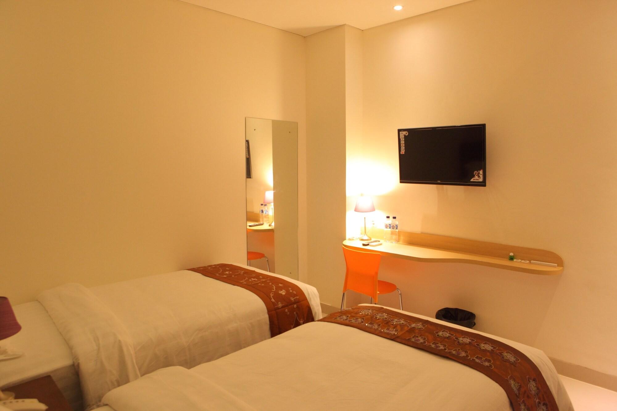 Miko Hotel Makassar Exterior foto